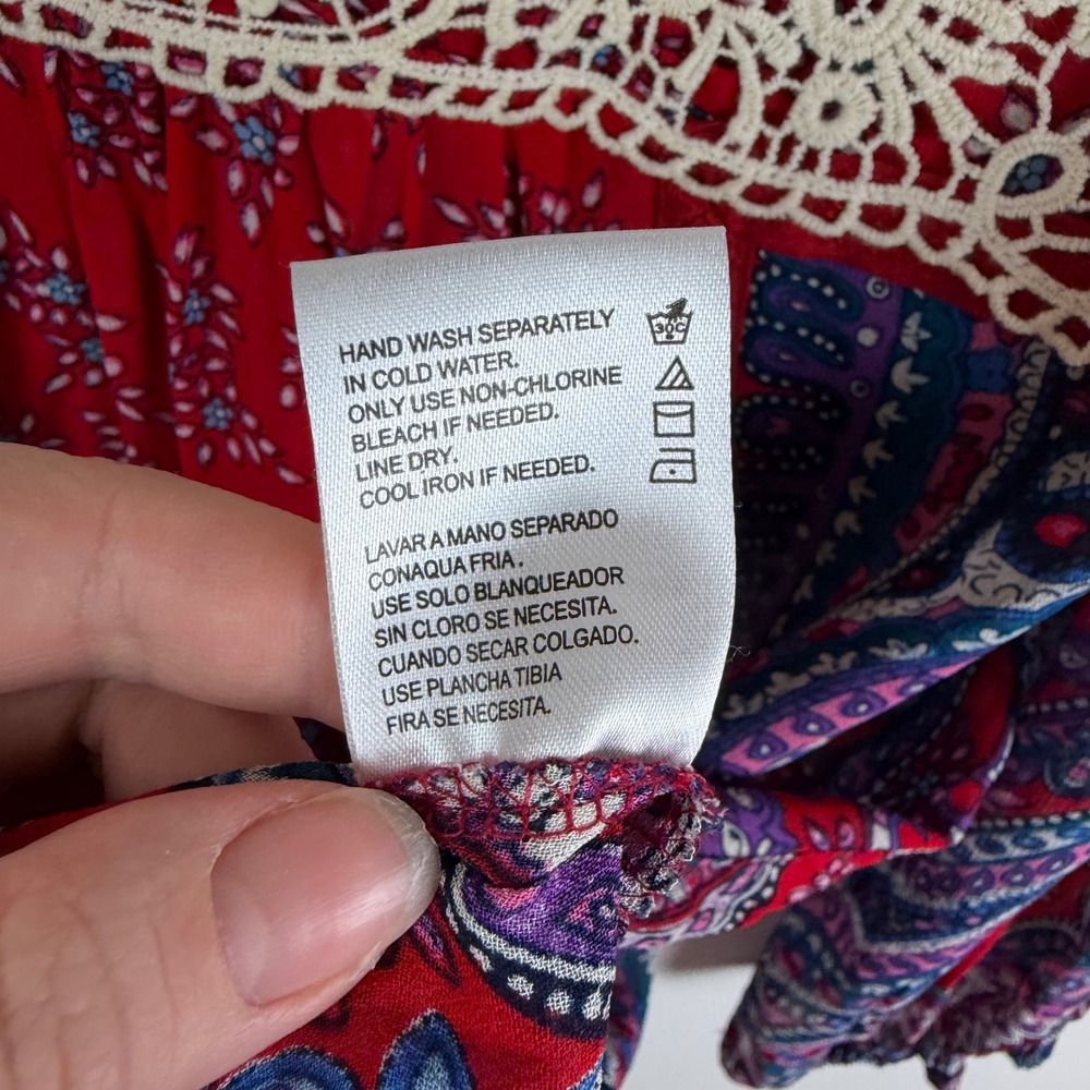 Bila Red Paisley Crochet Trim Blouse Medium Peasant Bandana Lightweight Boho - Picture 8 of 10